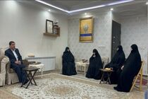 مشاور و دستیار رهبری در منزل شهید رئیسی حضور یافت