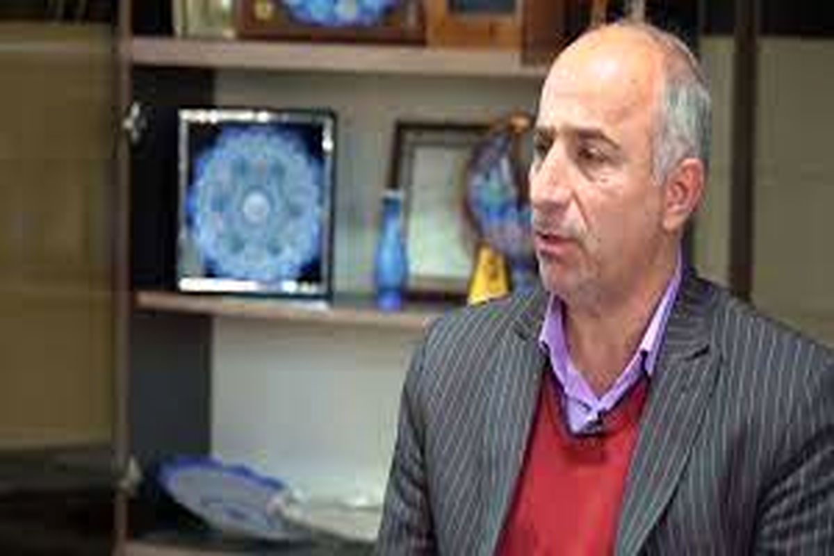 اکبر اخوان مقدم