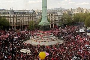 راهپیمایی محدود و تحت کنترل در پاریس
