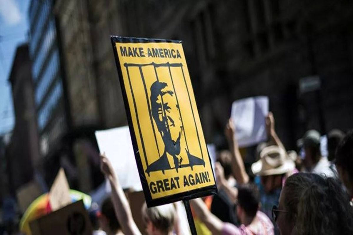 تجمع علیه ترامپ