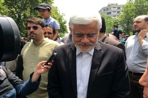 کماکان باید در همه صحنه‌ها حضور جدی داشته باشیم