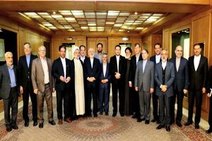 ظریف با جمعی از اعضای کمیسیون امنیت ملی و سیاست خارجی مجلس دیدار کرد