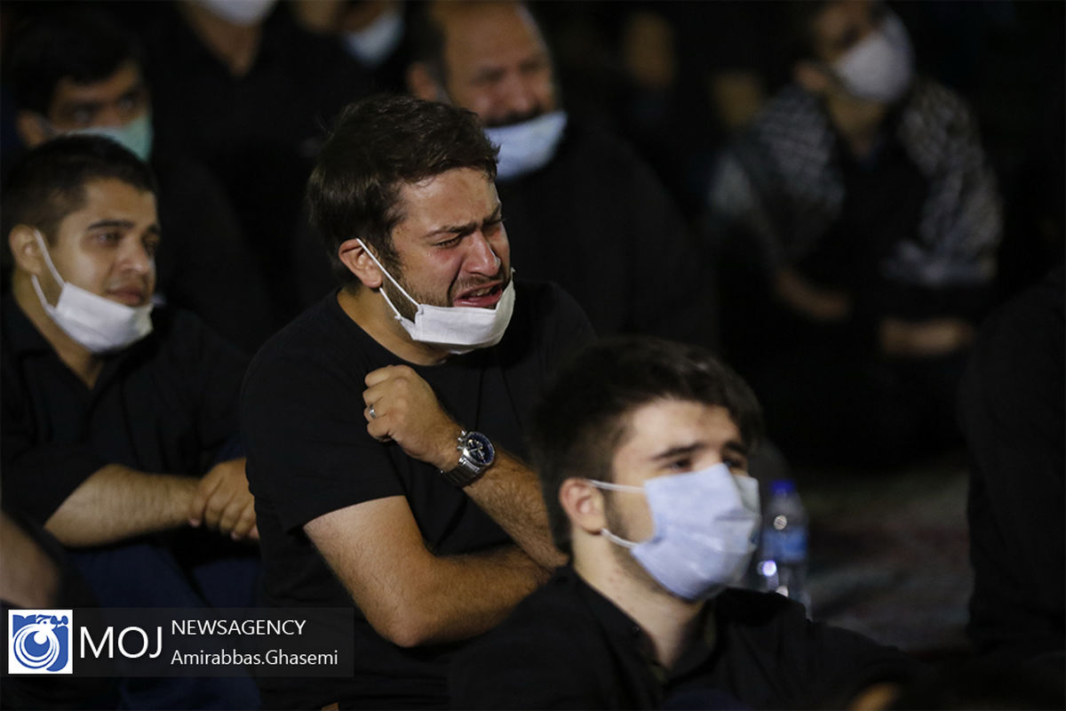 عزاداری شب عاشورای حسینی در بقعه شیخ طرشتی