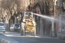 ضدعفونی کردن معابر عمومی به صورت مستمر در اصفهان