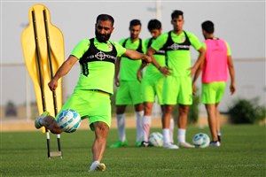 توضیحات کاپیتان تراکتورسازی در مورد ماجرای چاقوکشی در رختکن