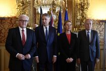 کشورهای غربی علاقه‌ای به حل بحران سوریه ندارند