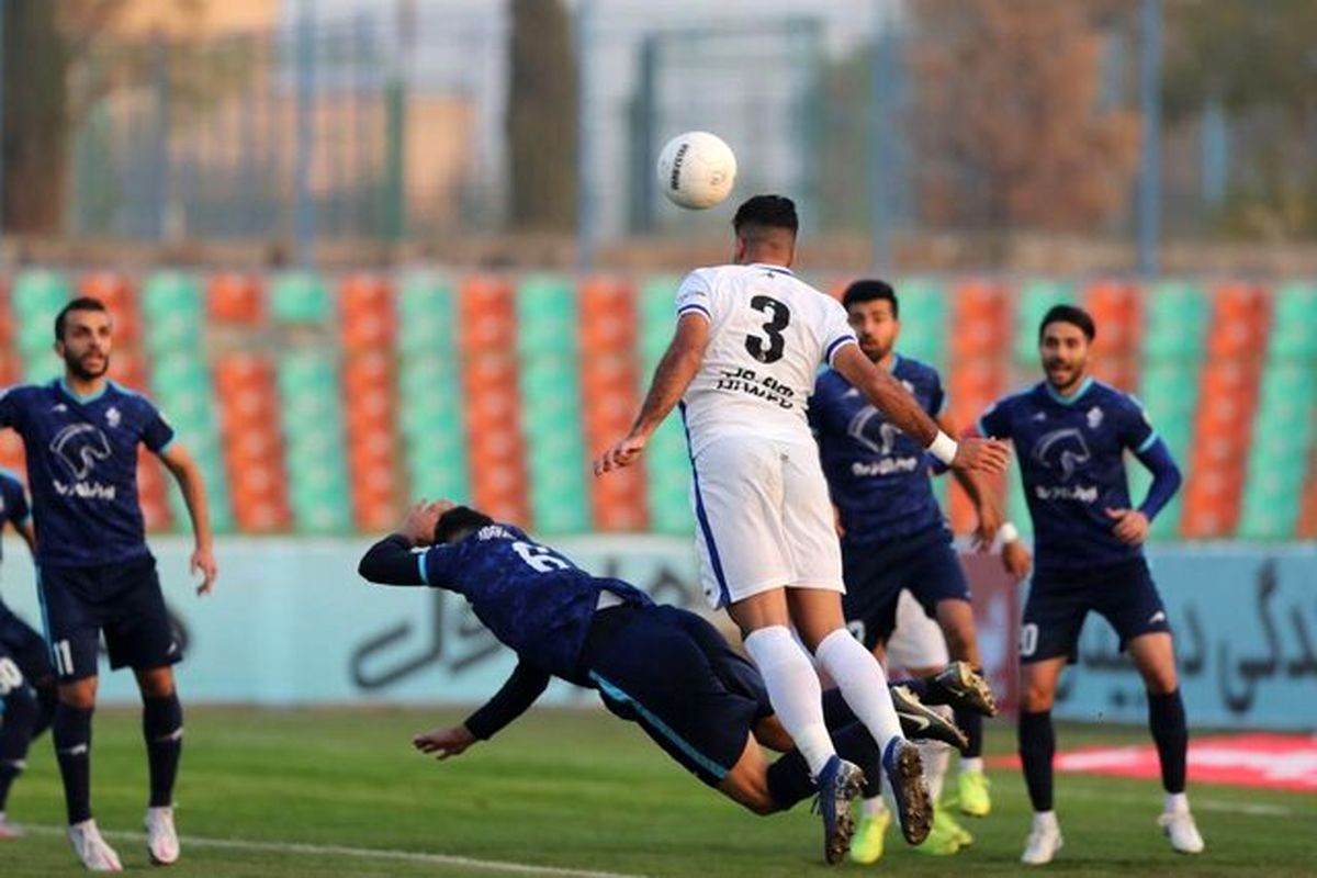 استقلال و پیکان