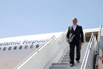 وزرا و مقام‌های دولت، رئیس‌جمهور را در سفر به ایلام همراهی می‌کنند