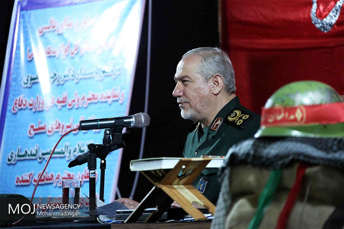 سردار سرلشگر رحیم صفوی مشاور و دستیار ارشد مقام معظم رهبری