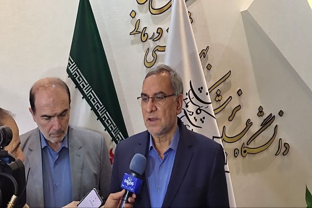 وزیر بهداشت در کاشان