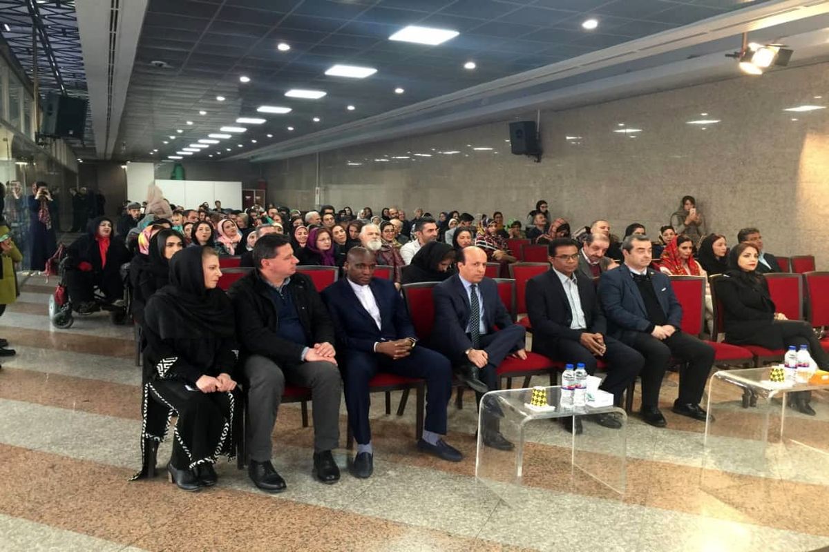 نمایشگاه جشنواره روبان قرمز 