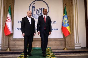 ایران برای دفاع از همه مسلمانان جهان شهید تقدیم کرده است