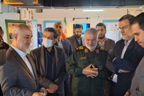 بازدید جانشین فرمانده سپاه پاسداران از غرفه دستاوردهای بانک دی