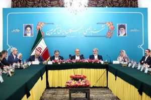 دعوا و اختلاف از نادانی نشأت می‌گیرد