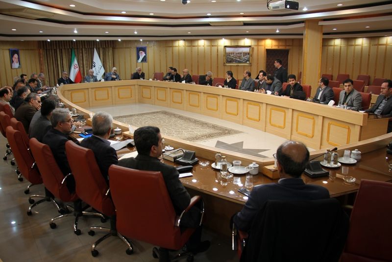 نظام مهندسی با مهندسین متخلف برخورد کند