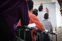 ادامه تحصیل زندانیان در ندامتگاه‌های فارس پیگیری می‌شود