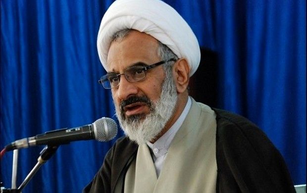 دشمنان انقلاب موجودیت خود را در خطر می بینند
