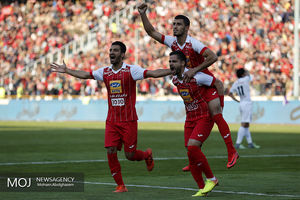 دیدار تیم های پرسپولیس تهران و ذوب آهن اصفهان