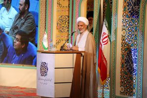 قاریان و فعالان قرآنی باید نقش موثری در جنگ اقتصادی ایفا کنند