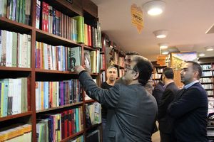 بازدید مدیران ارشاد اسلامی گیلان از کتاب فروشی های رشت
