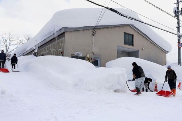 مرگ ده‌ها تن به علت بارش سنگین برف در ژاپن