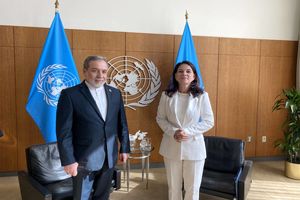 وزیر امور خارجه با رئیس مجمع عمومی سازمان ملل متحد دیدار کرد