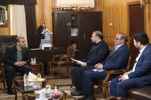تداوم تردد زوار از مرز خسروی برای کرمانشاه حائز اهمیت است