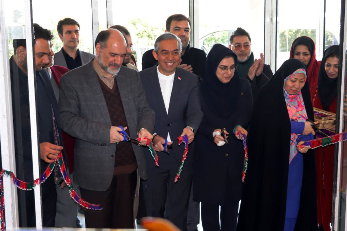 علی اصغر کاراندیش در  آئین گشایش نهمین جشنواره مد و لباس فجر