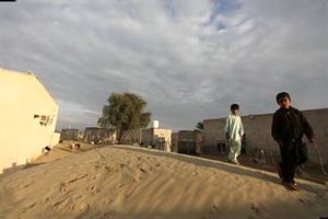 پیشروی بحران ماسه های روان در شرق جاسک