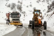 ۳۰۷ راهدار در سه روز گذشته محورهای برف‌گیر مازندران را برف‌روبی کردند