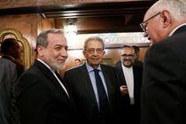 دیدار و گفتگوی وزیر خارجه ایران با برخی شخصیت ها و نخبگان مصر