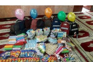 یکصد بسته لوازم‌التحریر ایرانی میان دانش‌آموزان نیازمند شیرازی توزیع شد