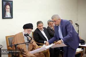 جلسه ویژه بررسی آخرین وضعیت مناطق سیل‌زده با حضور مقام معظم رهبری