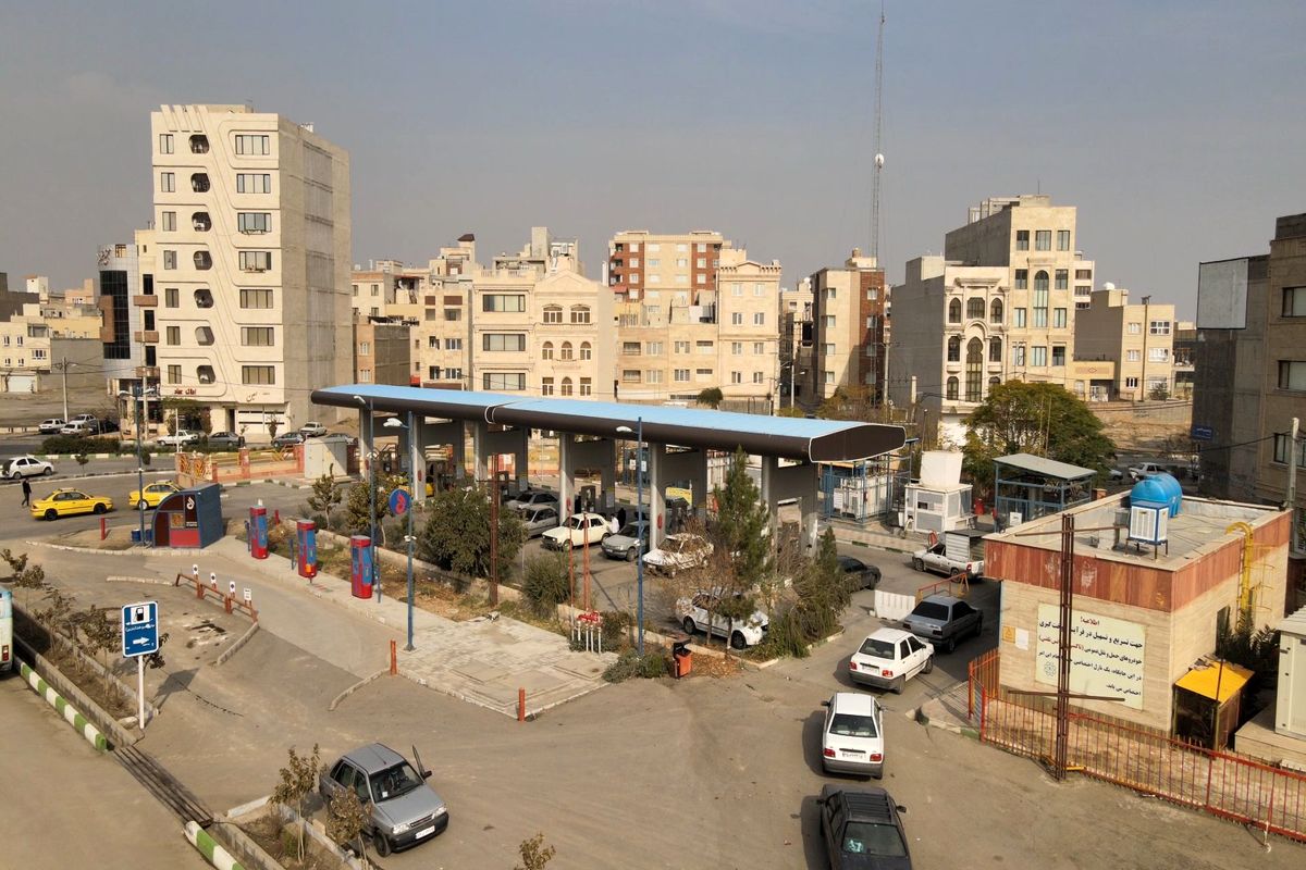 پمپ بنزین جمهوری