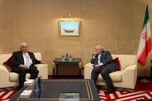دیدار و گفت و گوی مشاور امنیت ملی عراق با ظریف