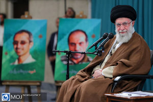 دیدار نخبگان و استعدادهای برتر علمی کشور با مقام معظم رهبری