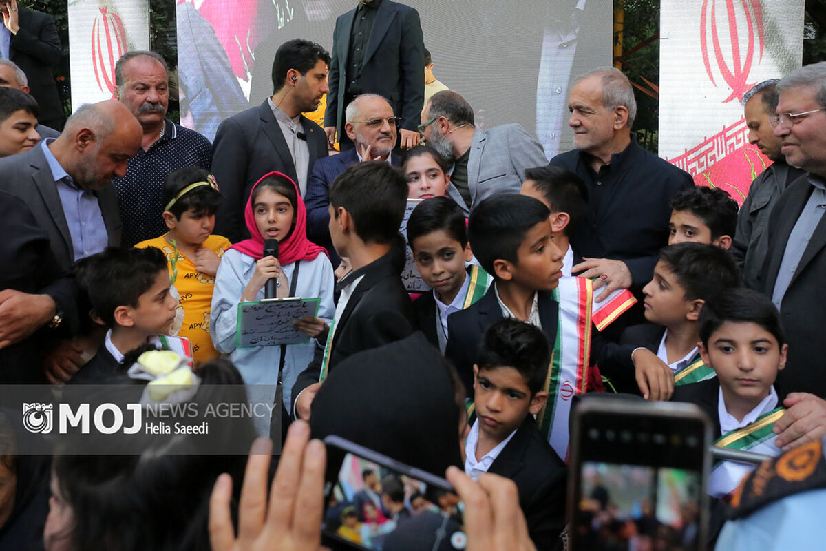 گردهمایی مردمی یادبود ۴۷ کودک شهید