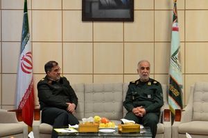 پلیس تاکنون کرمانشاه را با 150 لیتر مواد ضدعفونی کرده است