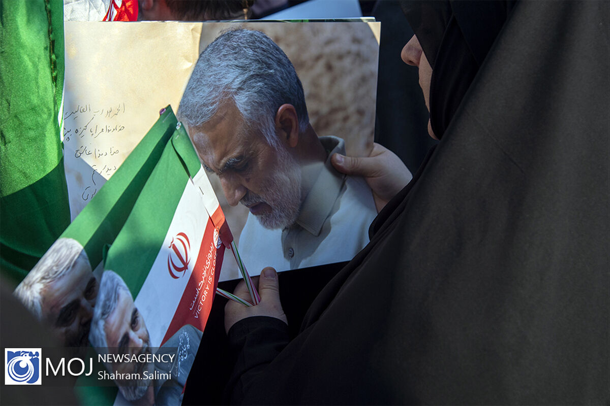 تشییع پیکر سپهبد شهید قاسم سلیمانی در تهران (۴)