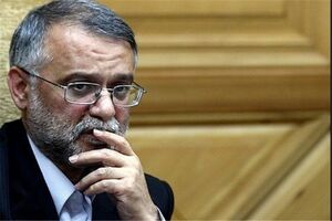 اخراج عوامل برنامه موهن و عذرخواهی حضوری از نمایندگان اهل سنت مجلس