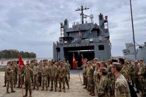 US military ship intends to build a port in Gaza