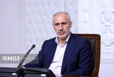 معلم را برای ساختن نسل آینده جذب می‌کنیم