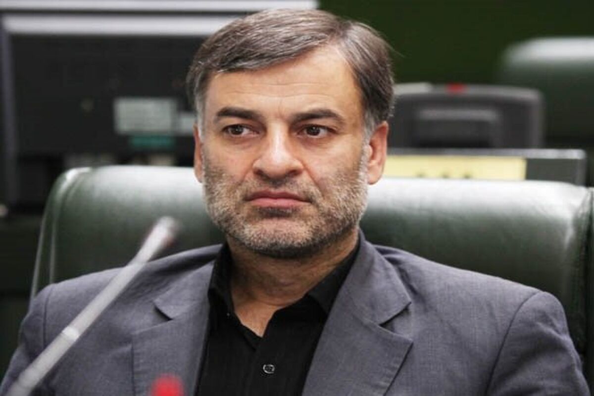 محمود احمدی بی‌غش