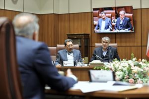 حل ناترازی برق صنایع کشور با سرمایه‌گذاری و ساخت نیروگاه‌‌های کوچک مقیاس