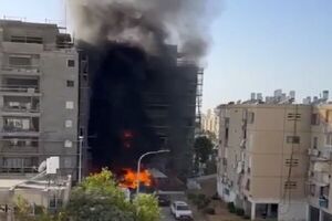 تل آیو دچار آتش سوزی شد