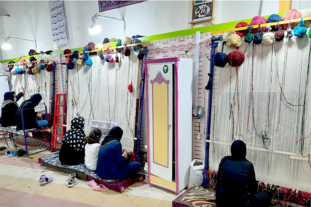  کارگاه قالیبافی