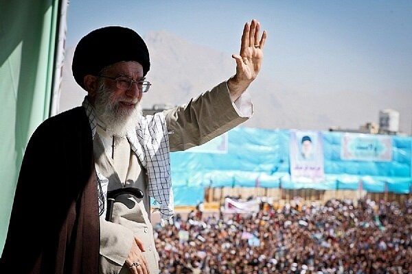 رئیس اتاق اصناف ایران در نگاهی به تعامل تاریخی بازار، انقلاب و رهبری مطرح کرد