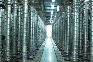 سازمان انرژی اتمی در حال طراحی راکتوری مشابه آب سنگین اراک است