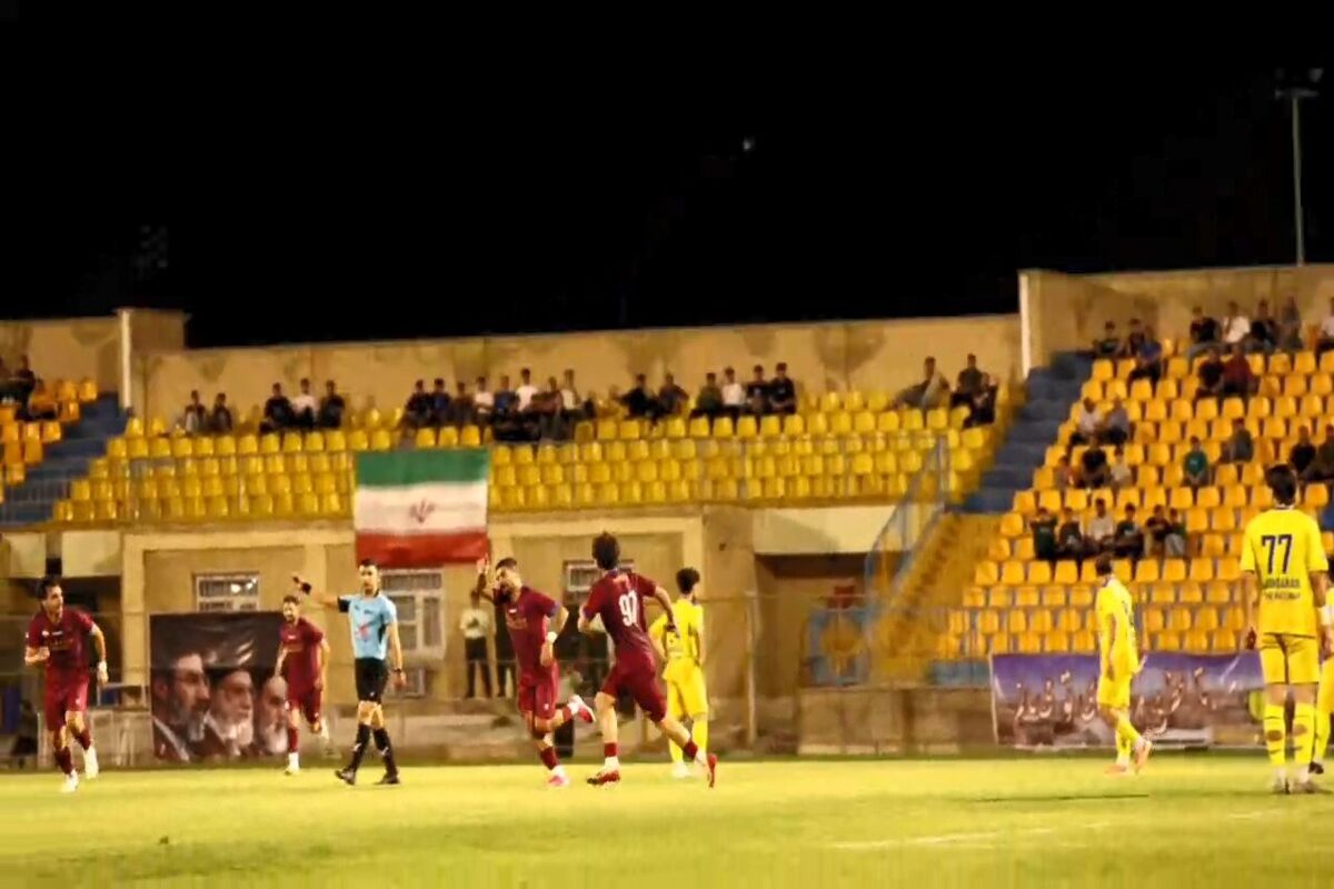 فوتبال نساجی 
