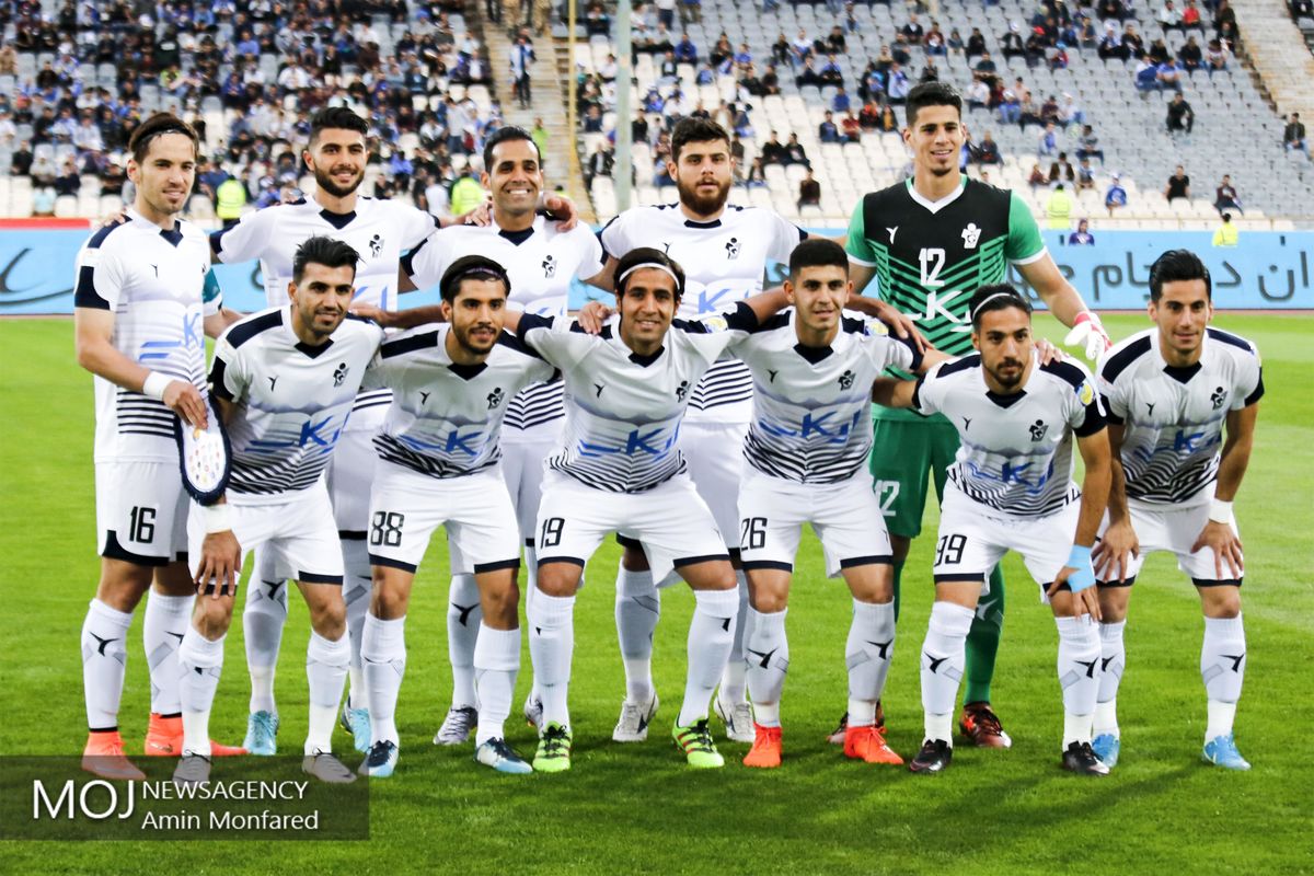 دیدار تیم های فوتبال استقلال تهران و پیکان